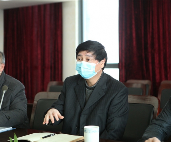 嘉兴市政协副主席马玉华来东升国际丝绸集团调研工作