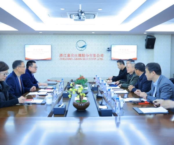 中国纺织品进出口商会曹甲昌会长一行来访调研 深刻调研表贸走势，携手探寻前行新径