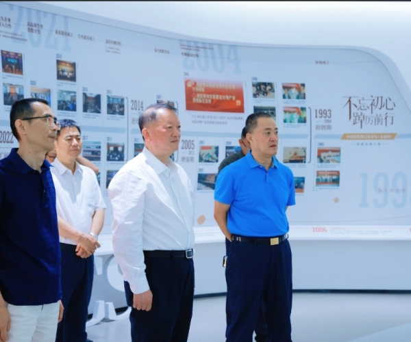 ?陈利多主席带队调研东升国际丝绸，赋能丝绸经典产业?
